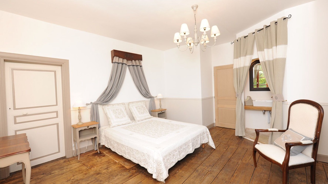 Photo of Bedroom in Vayrac