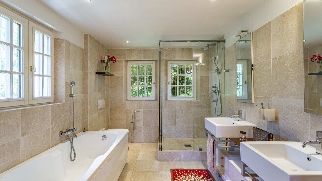Photo of Bathroom in Gassin