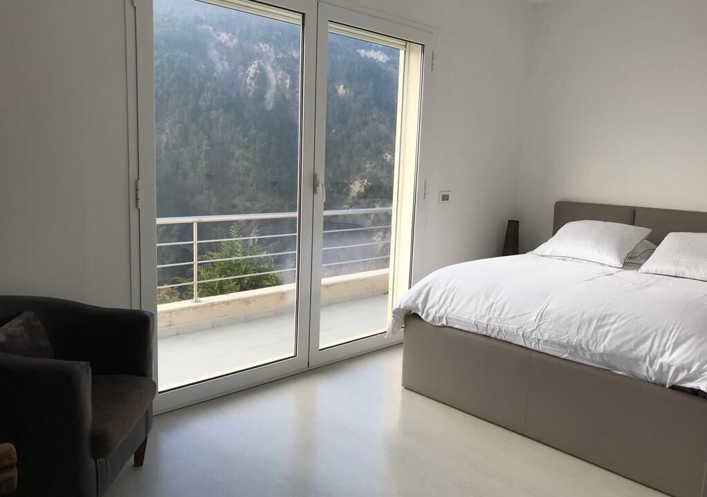 Photo of Bedroom in Castillon