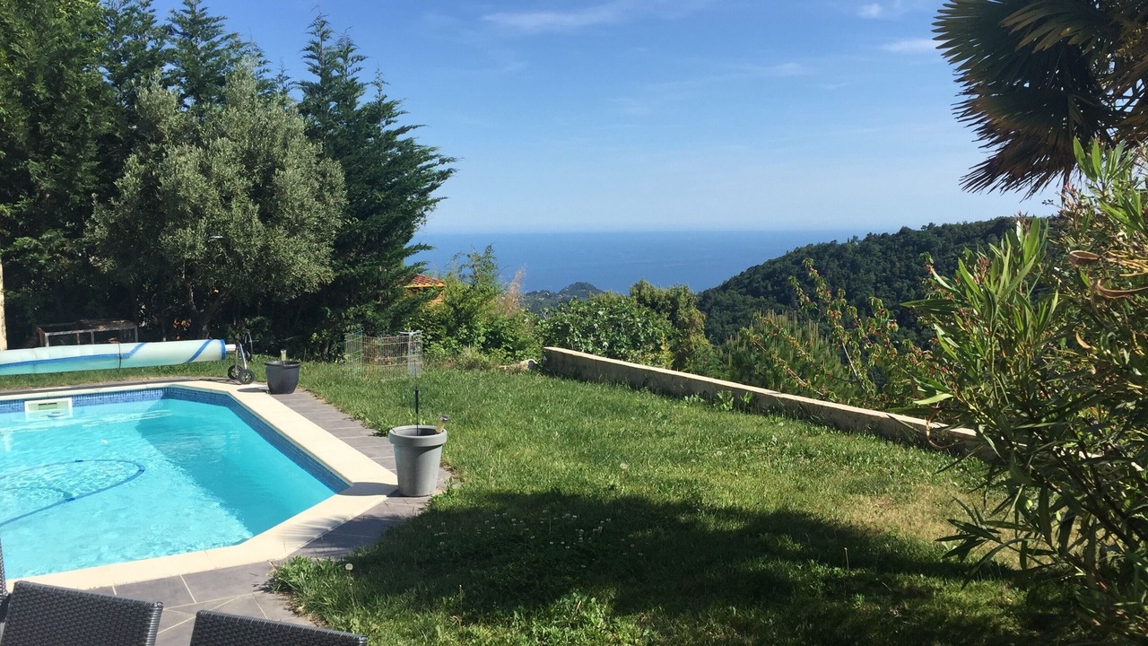 Photo of Outdoor in Castillon