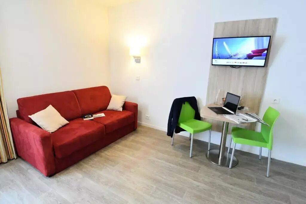 Photo of Livingroom in Bassins a Flot