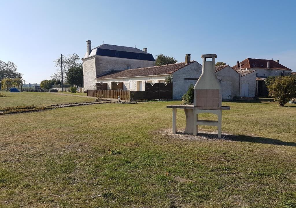 Photo of Outdoor in Tanzac
