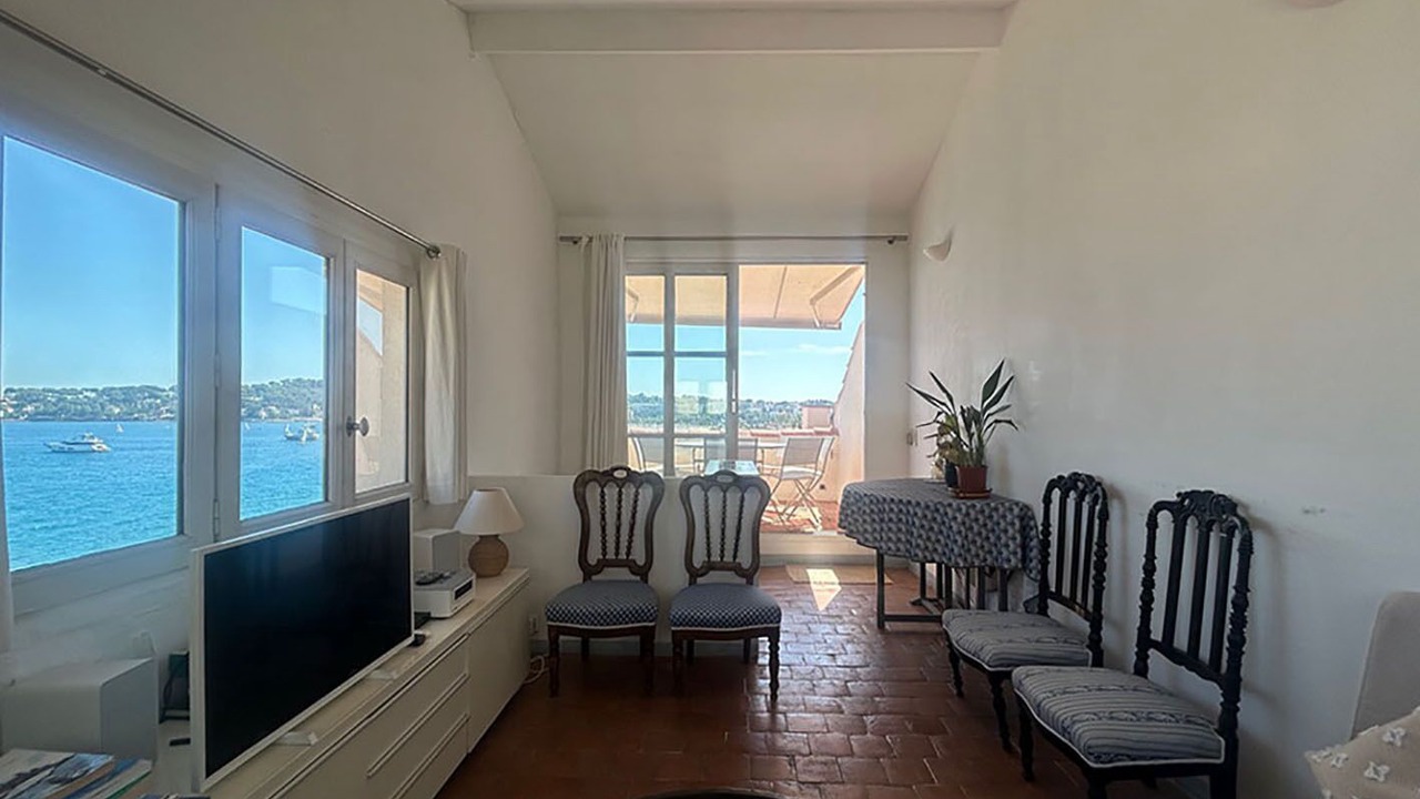 Photo of Bedroom in Antibes Old Town