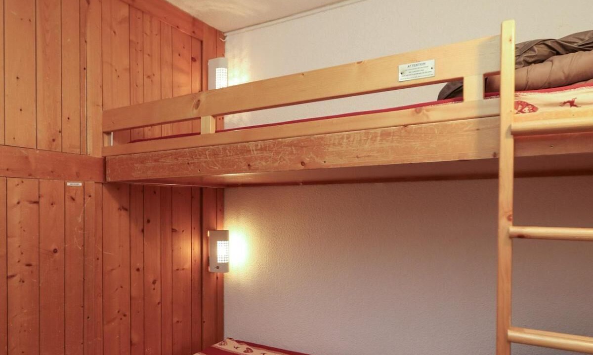Photo of Bedroom in Arc-1800