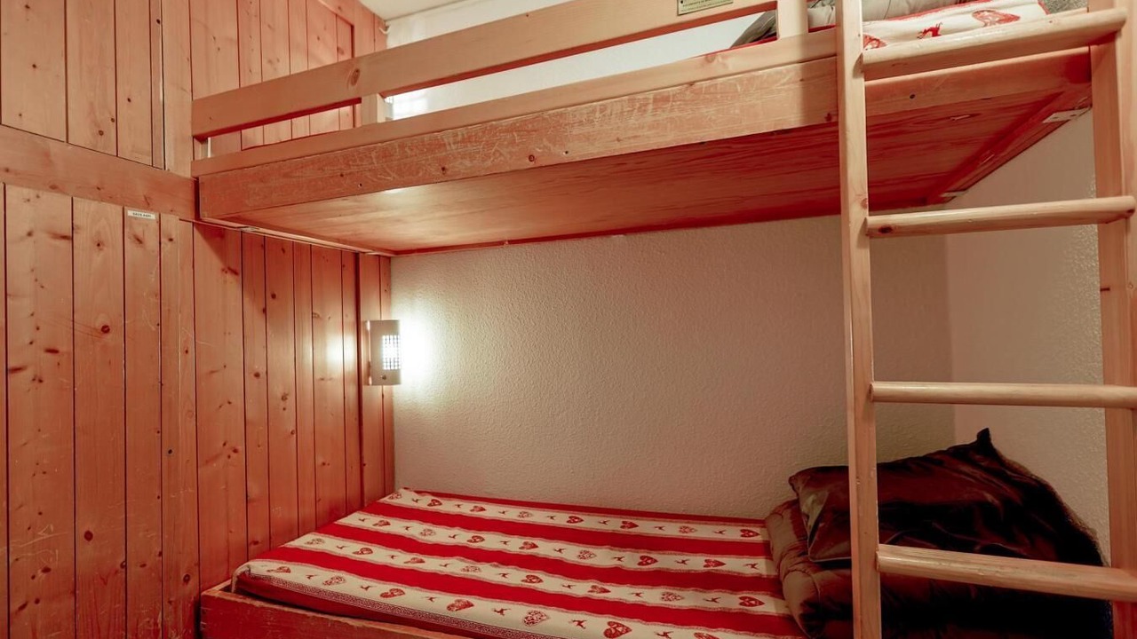 Photo of Bedroom in Arc-1800
