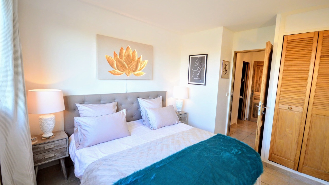 Photo of Bedroom in Saint-Tropez