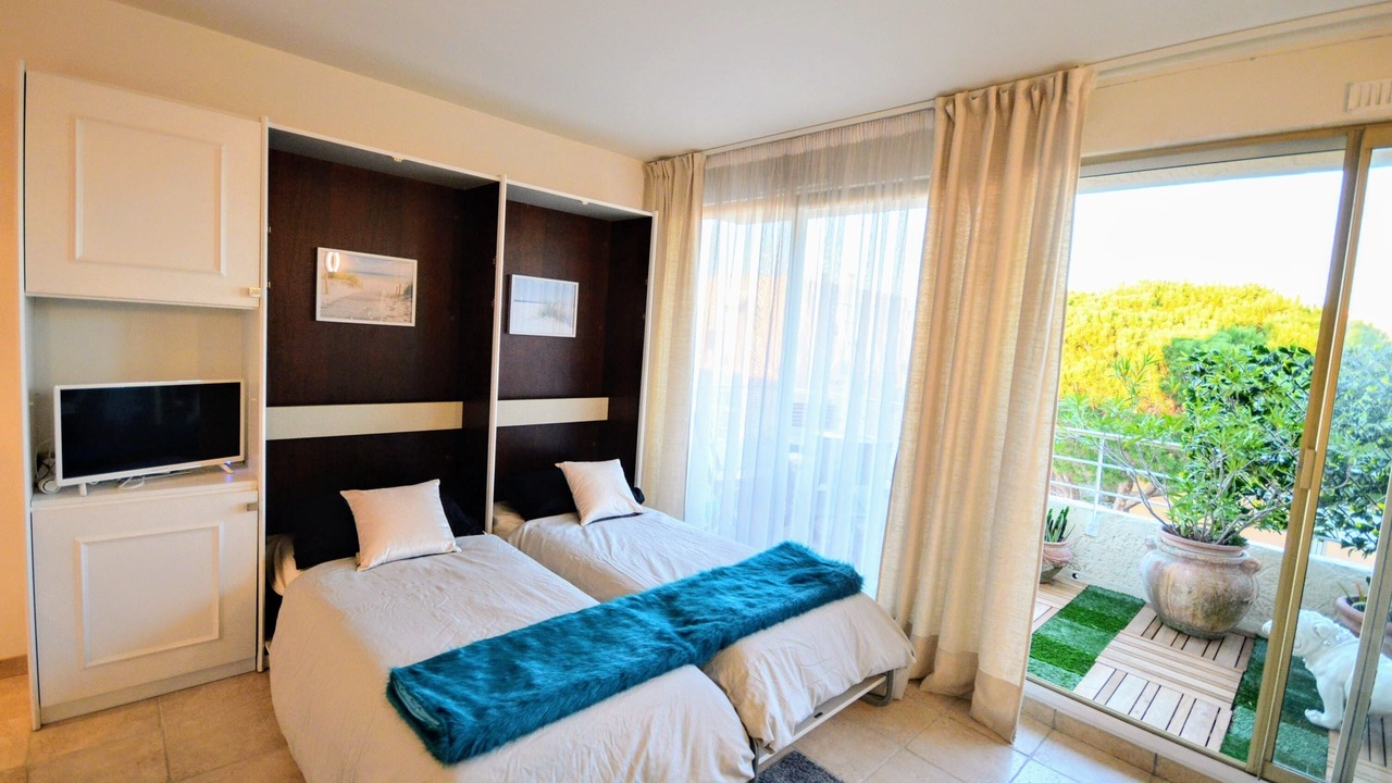 Photo of Bedroom in Saint-Tropez