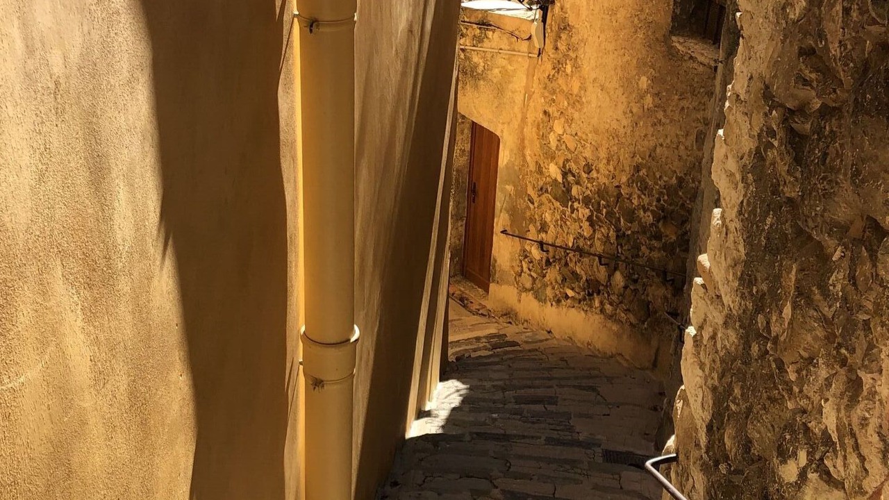 Photo of Bedroom in Menton