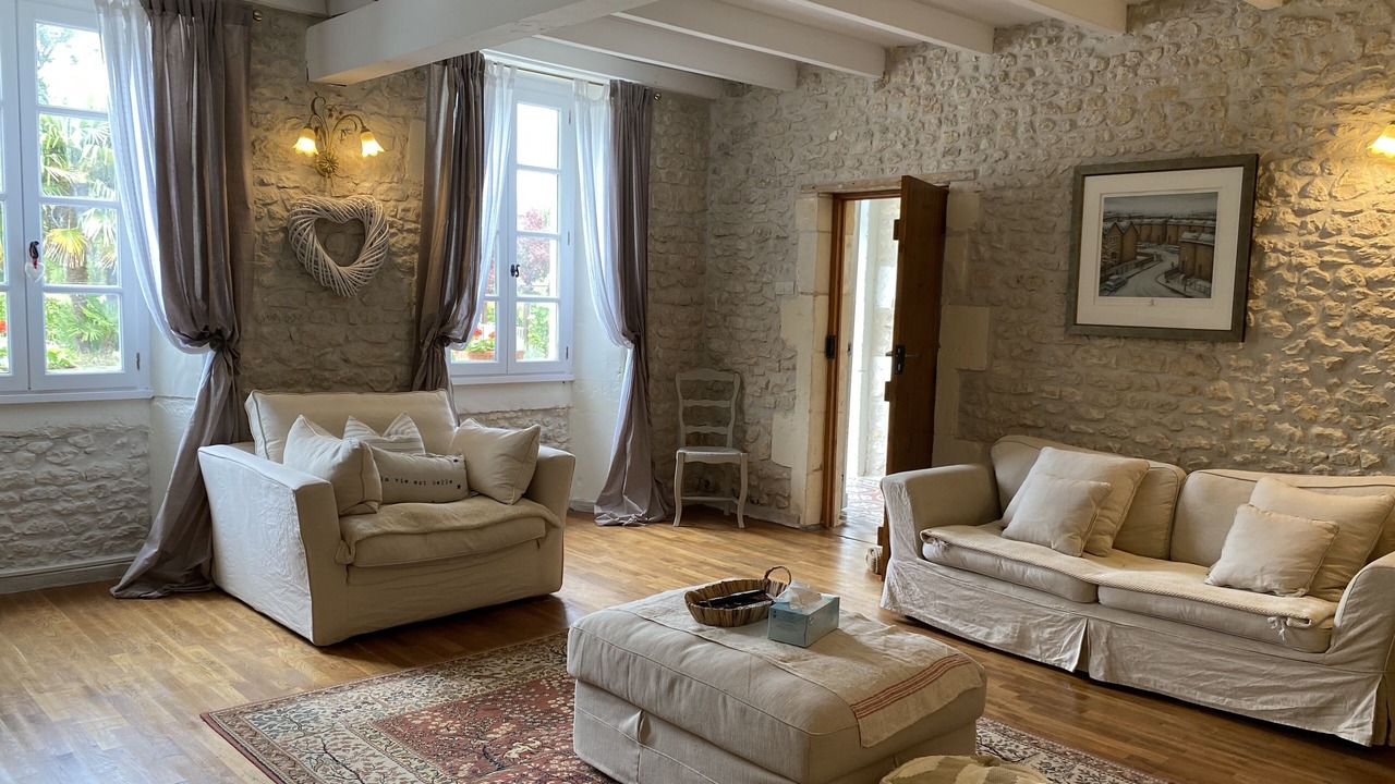 Photo of Livingroom in Mortiers