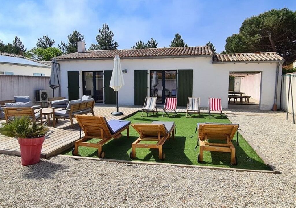 Photo of Patio Balcony in Le Bois-Plage-en-Re
