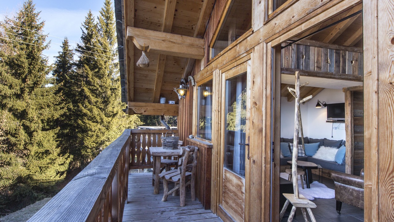 Photo of Outdoor in Arc-1800