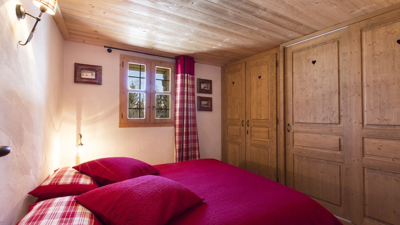 Photo of Bedroom in Arc-1800