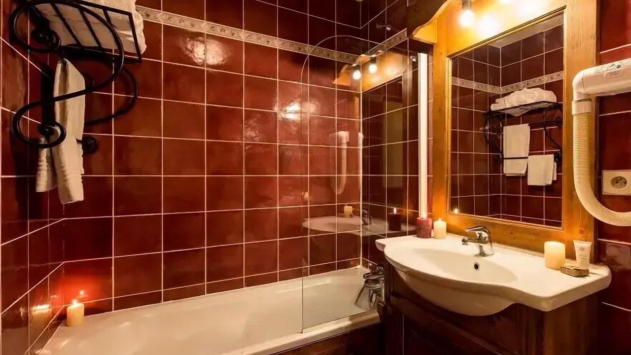 Photo of Bathroom in Arc-2000