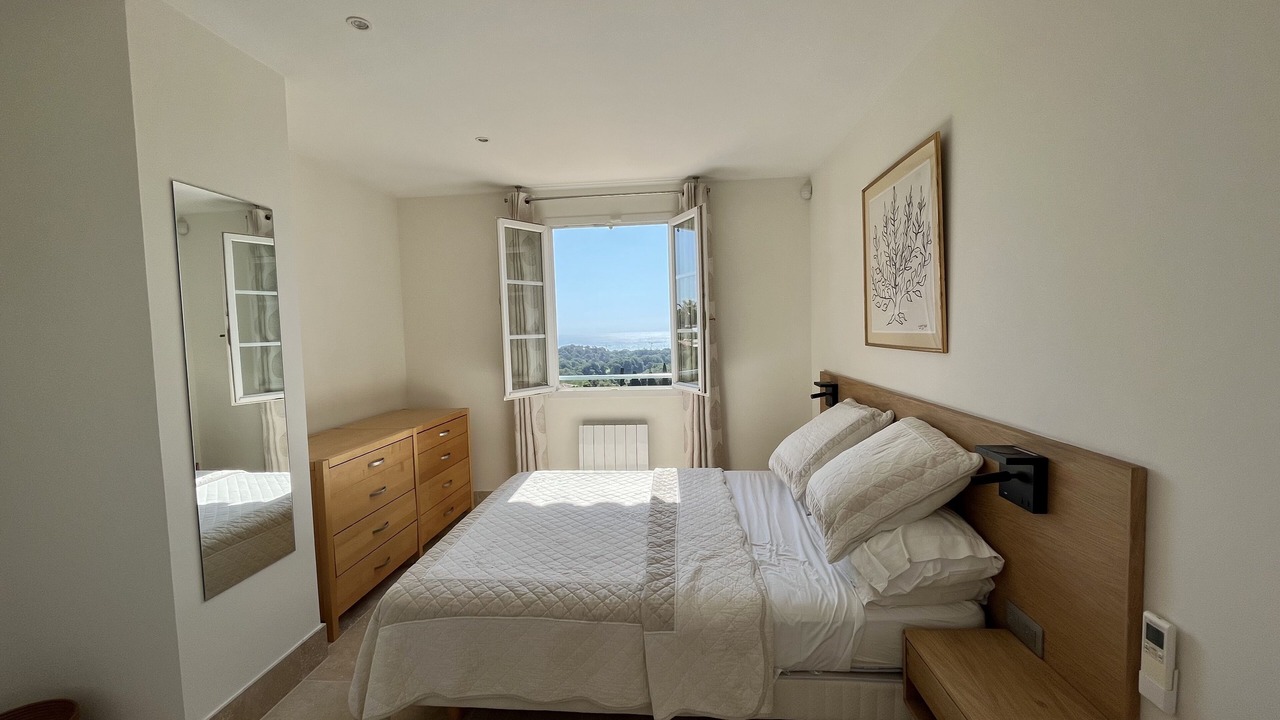 Photo of Bedroom in Villeneuve-Loubet