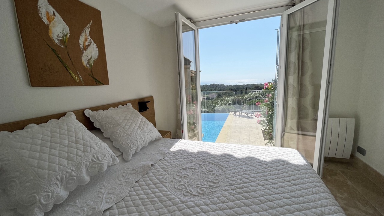 Photo of Bedroom in Villeneuve-Loubet