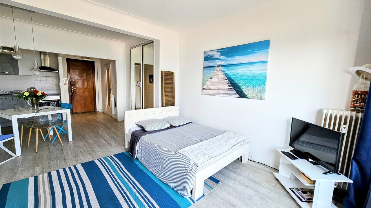 Photo of Bedroom in Les Baumettes