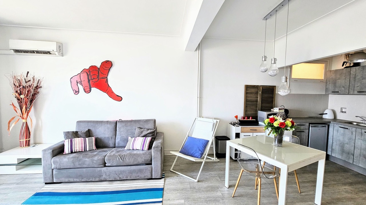 Photo of Livingroom in Les Baumettes