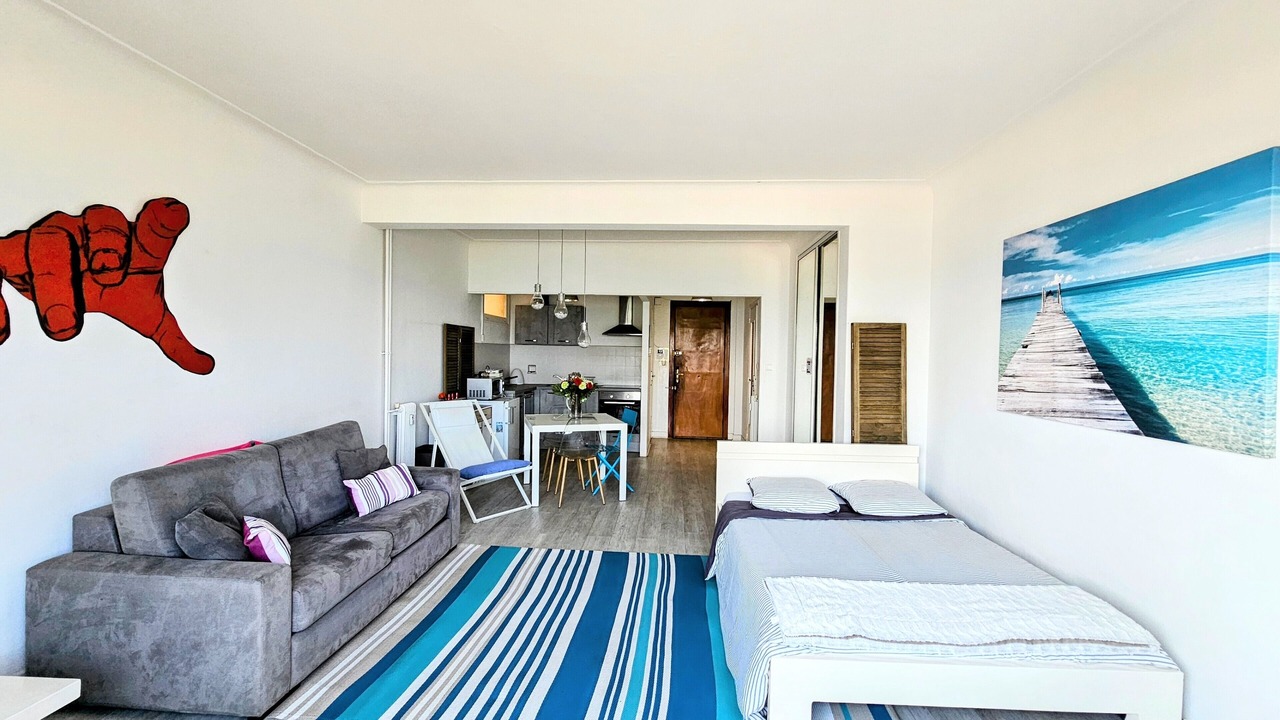 Photo of Bedroom in Les Baumettes