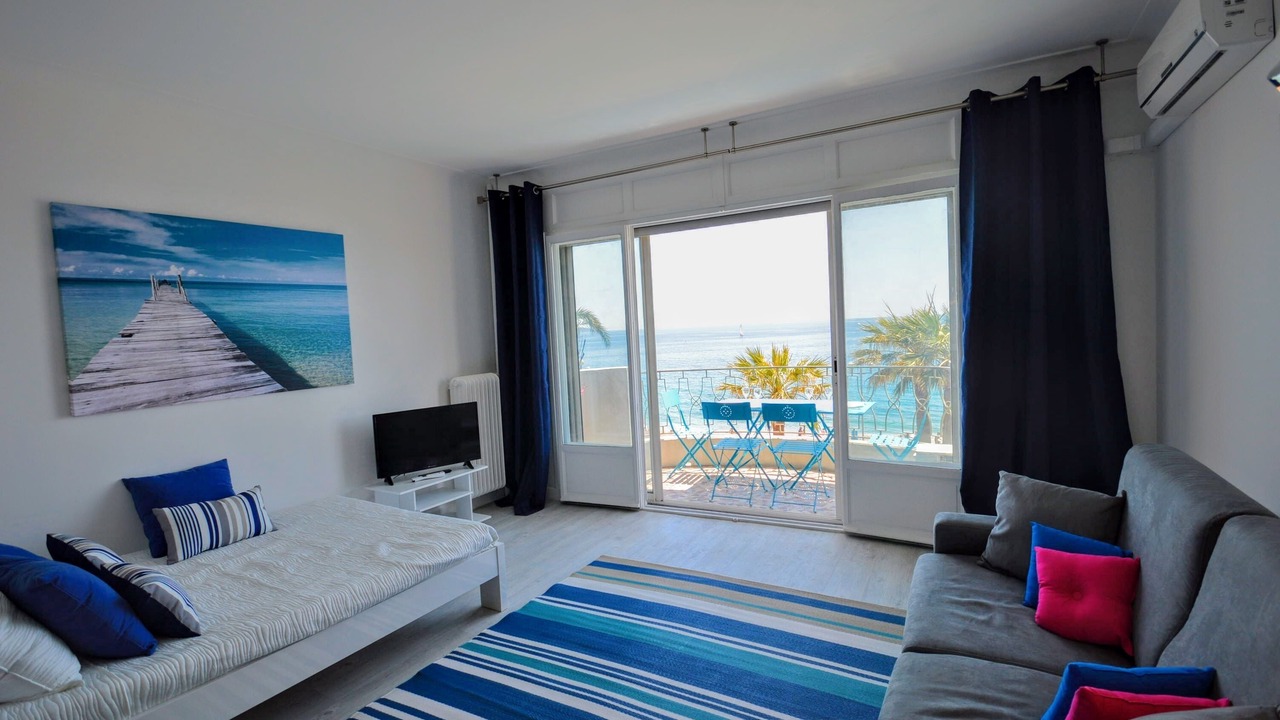 Photo of Livingroom in Les Baumettes