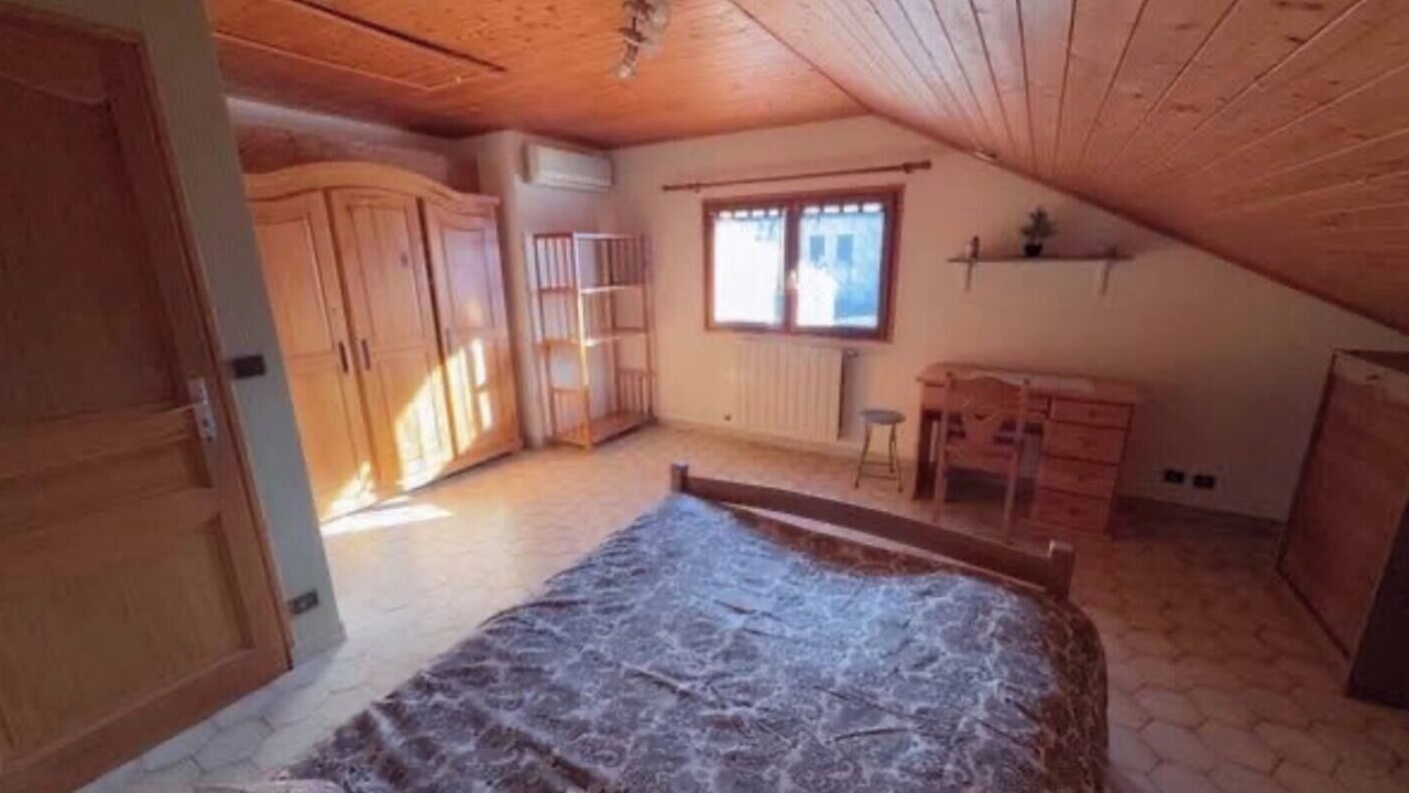 Photo of Bedroom in Saint-Alban-Leysse