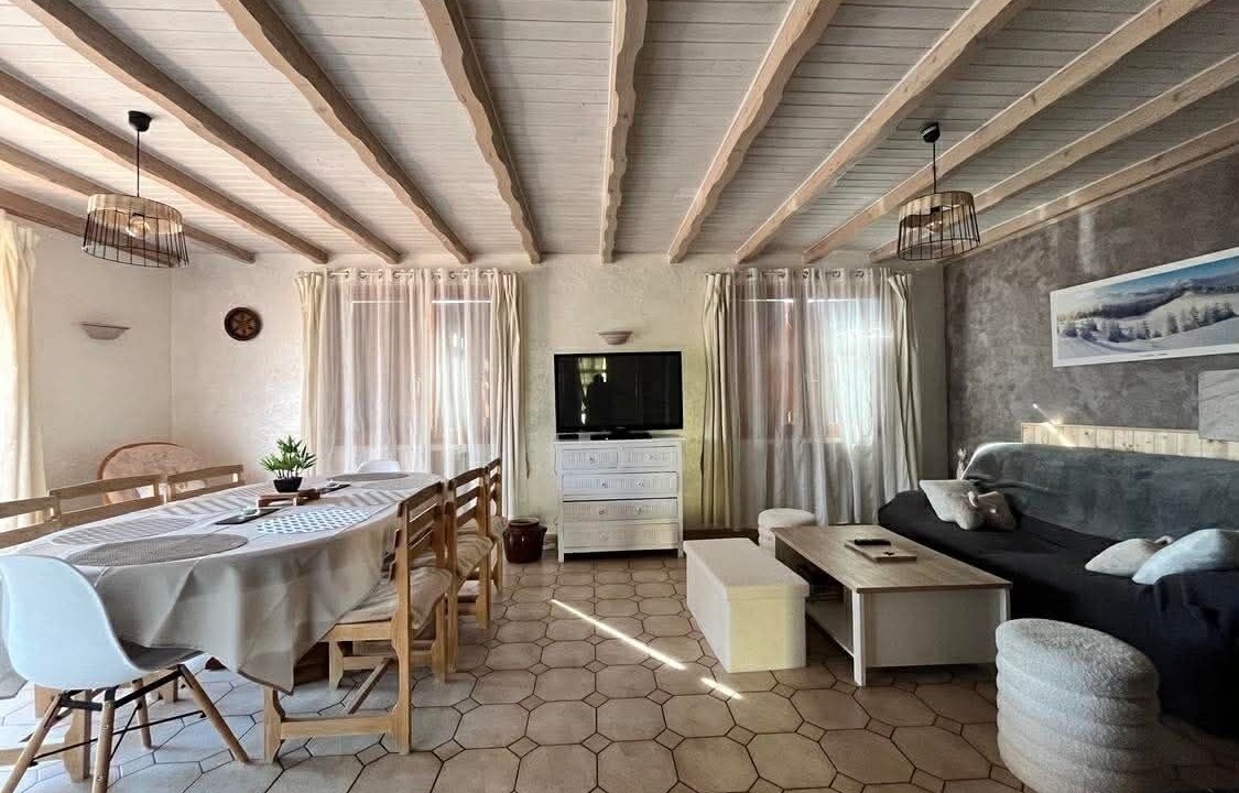 Photo of Livingroom in Saint-Alban-Leysse