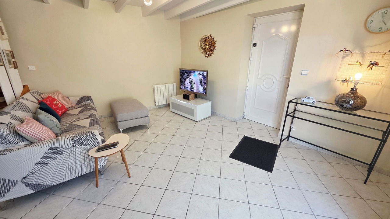 Photo of Livingroom in Jonzac