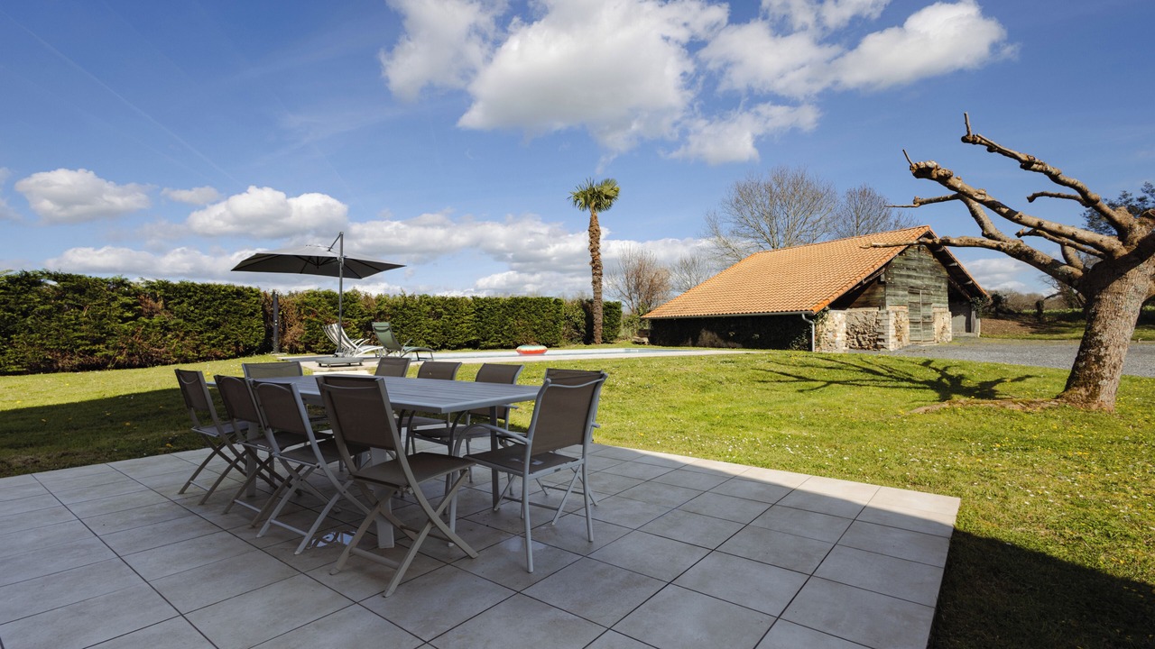 Photo of Outdoor in Narrosse