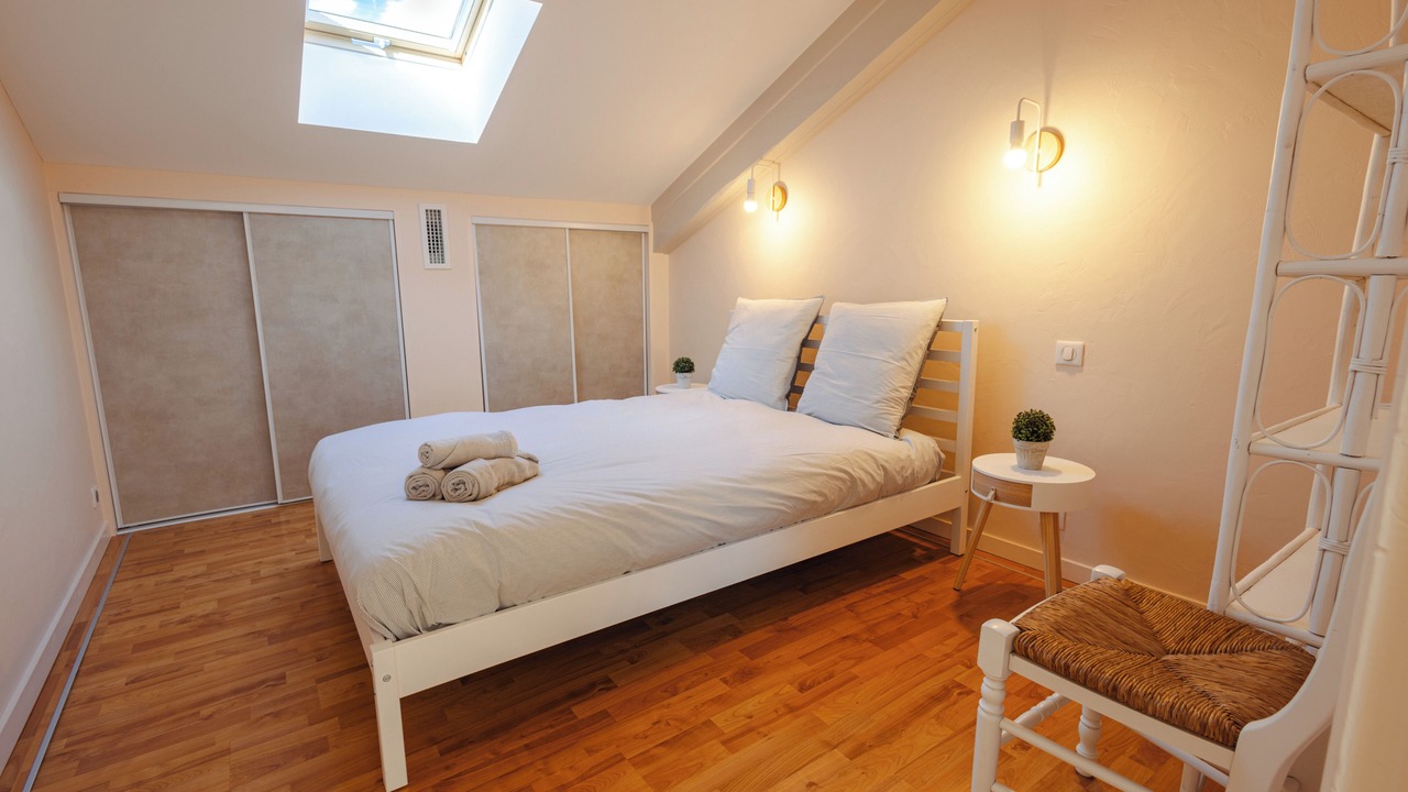 Photo of Bedroom in Narrosse