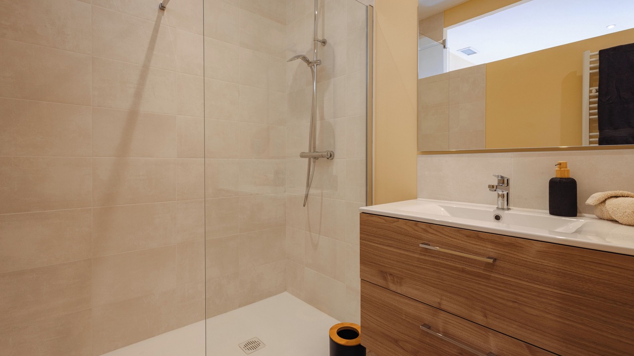 Photo of Bathroom in Narrosse