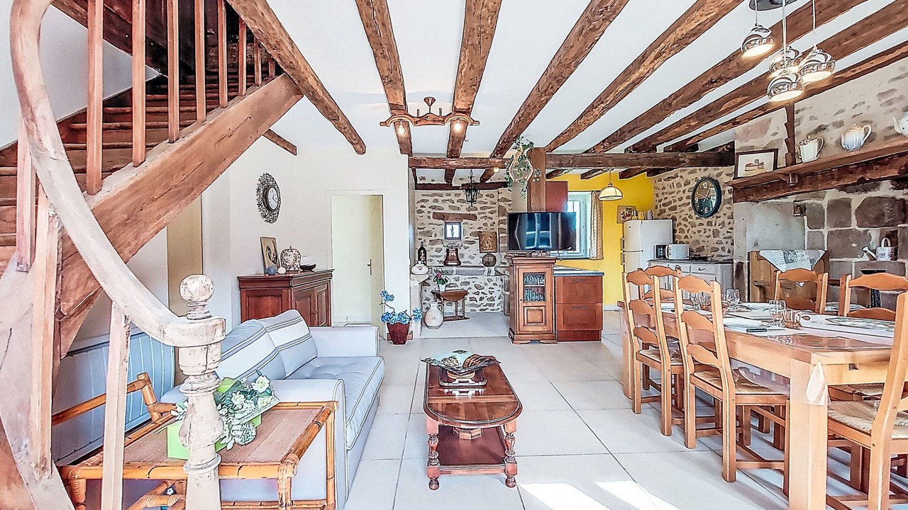 Photo of Livingroom in Saint-Martin-la-Meanne
