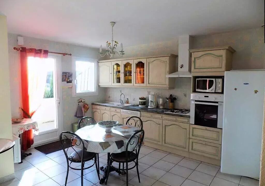 Photo of Kitchen in Saint-Palais-sur-Mer