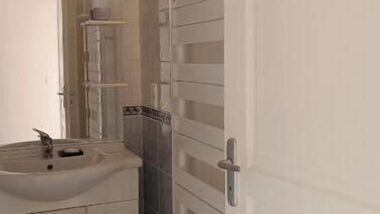 Photo of Bathroom in Montendre