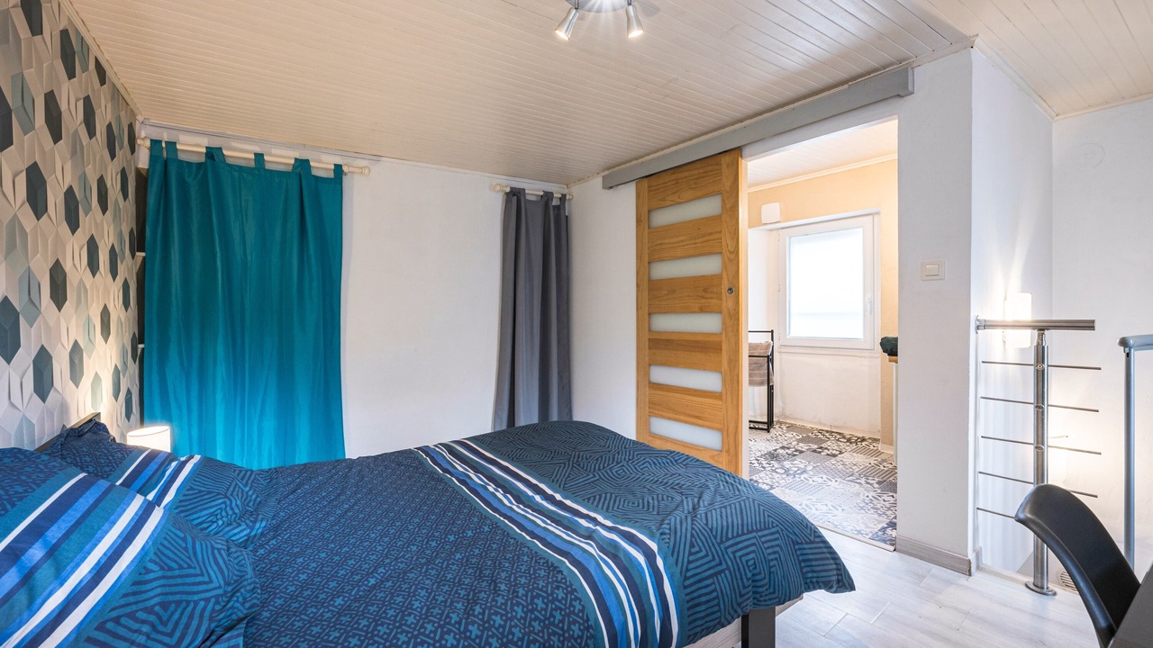 Photo of Bedroom in Saint-Etienne-de-Cuines