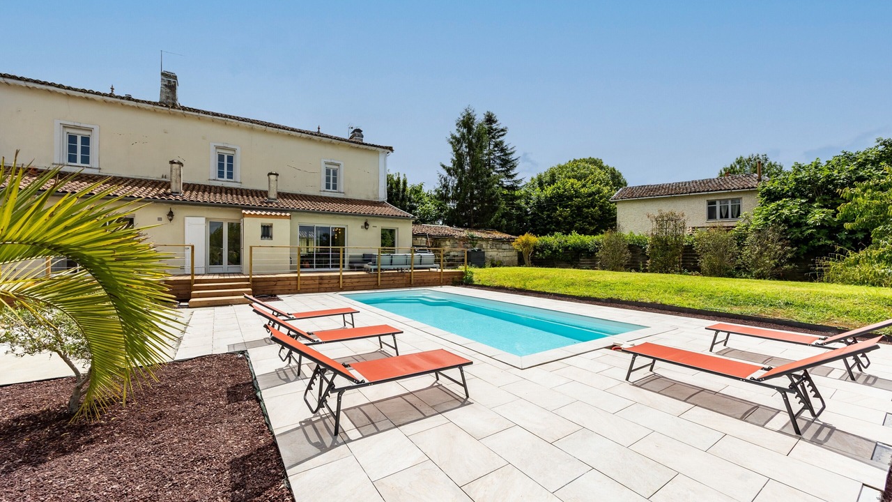 Photo of Outdoor in Carignan-de-Bordeaux