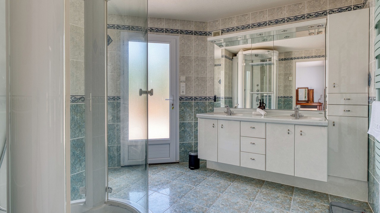 Photo of Bathroom in Landevieille
