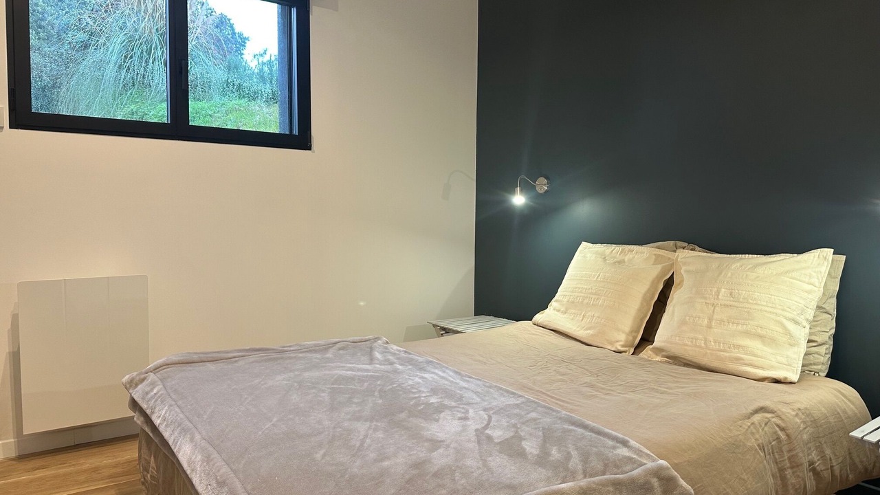 Photo of Bedroom in Biot