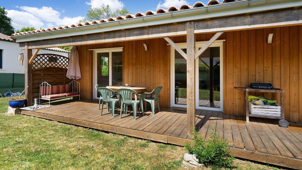 Photo of Outdoor in Corme-Royal