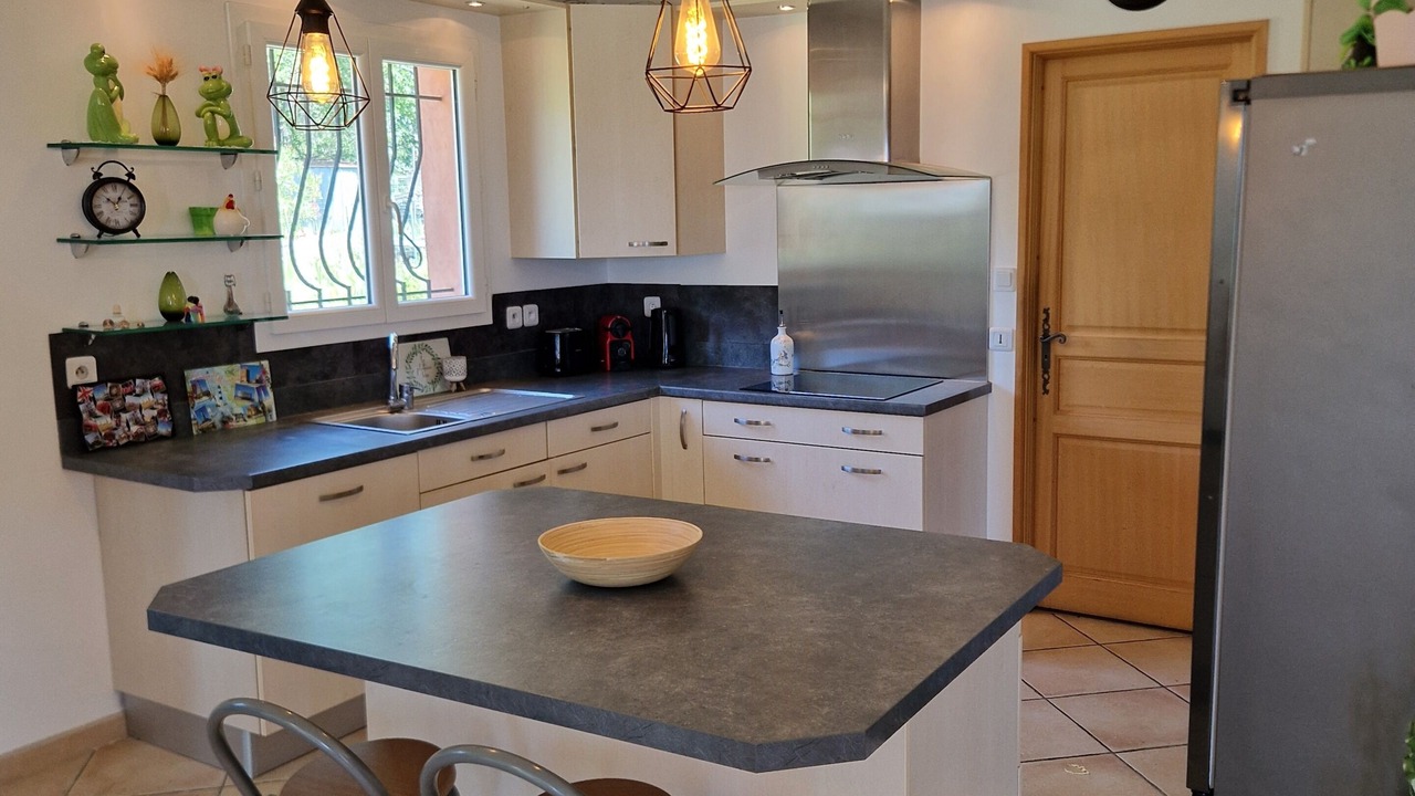 Photo of Kitchen in Villecroze