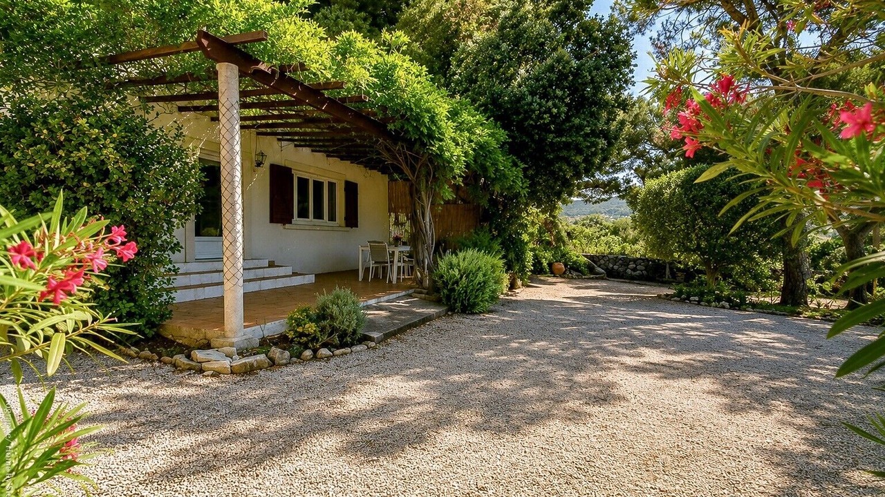Photo of Patio Balcony in Ceyreste