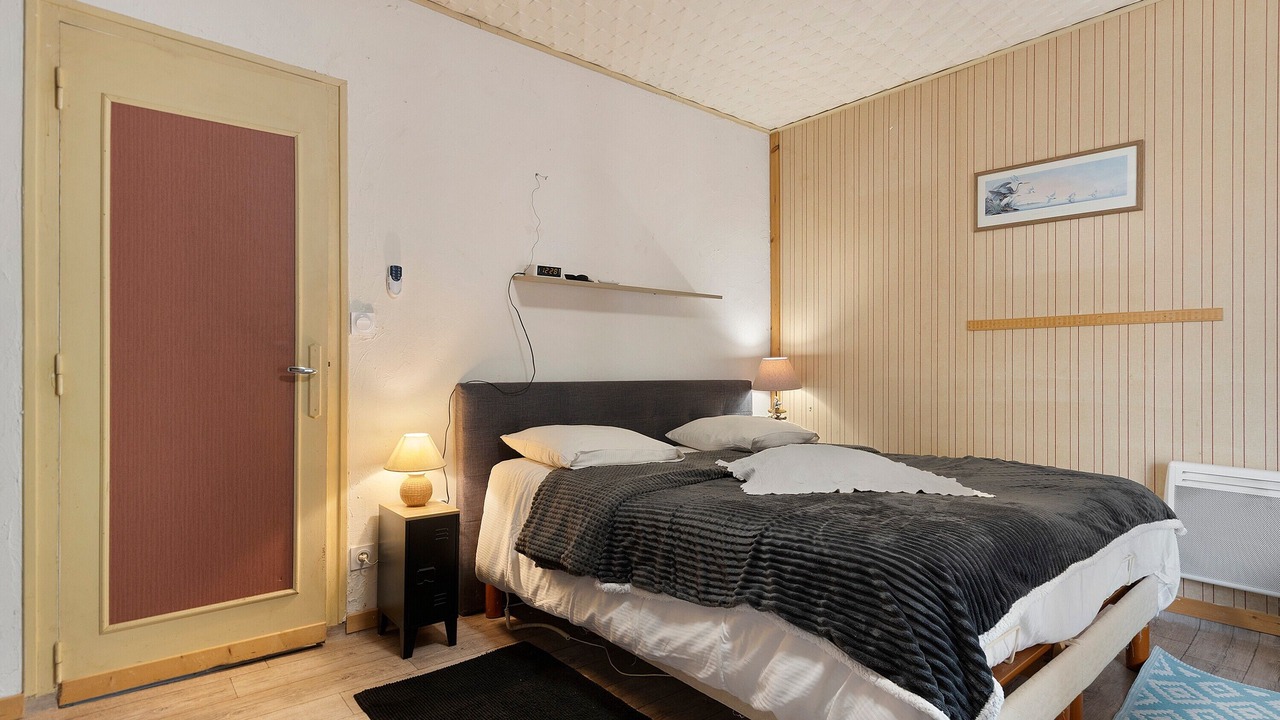 Photo of Bedroom in Lanton
