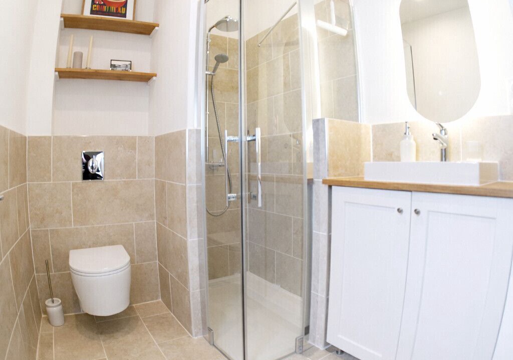 Photo of Bathroom in Downtown Angers