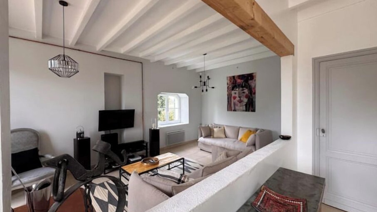 Photo of Livingroom in Jau-Dignac-et-Loirac