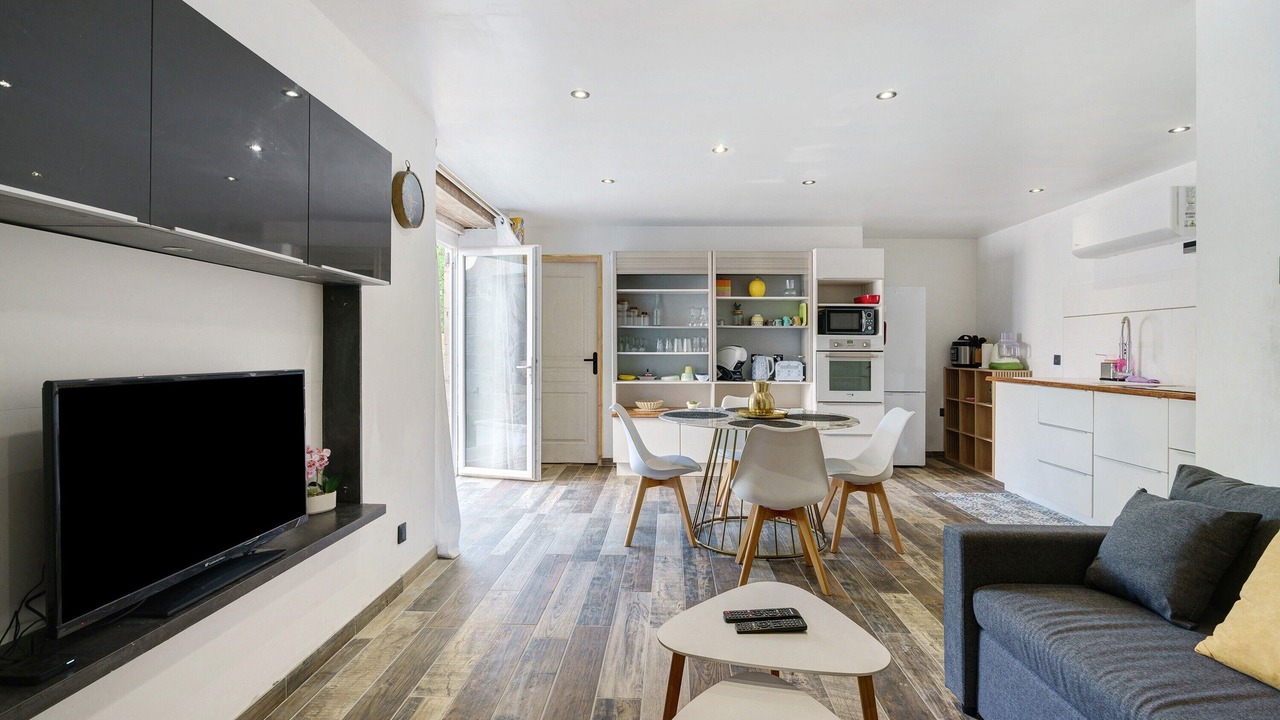 Photo of Livingroom in Saint-Genis-de-Saintonge