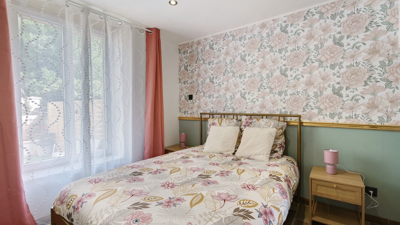 Photo of Bedroom in Saint-Genis-de-Saintonge