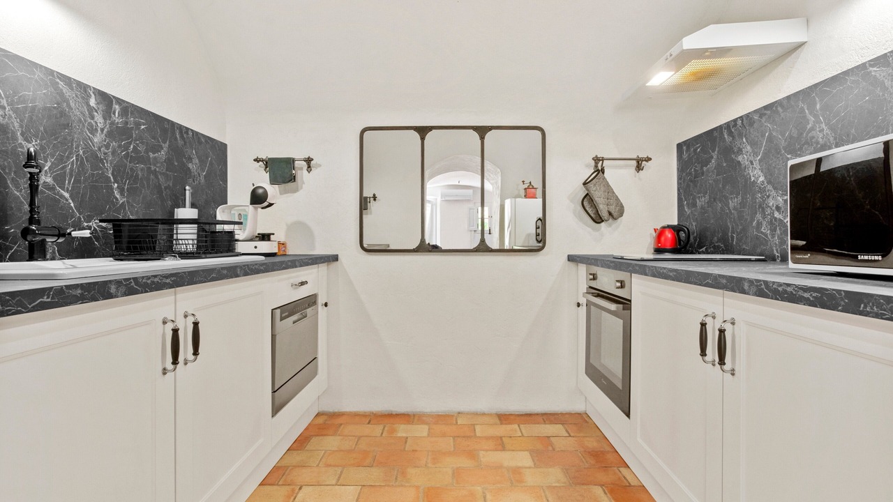 Photo of Kitchen in Meounes-les-Montrieux
