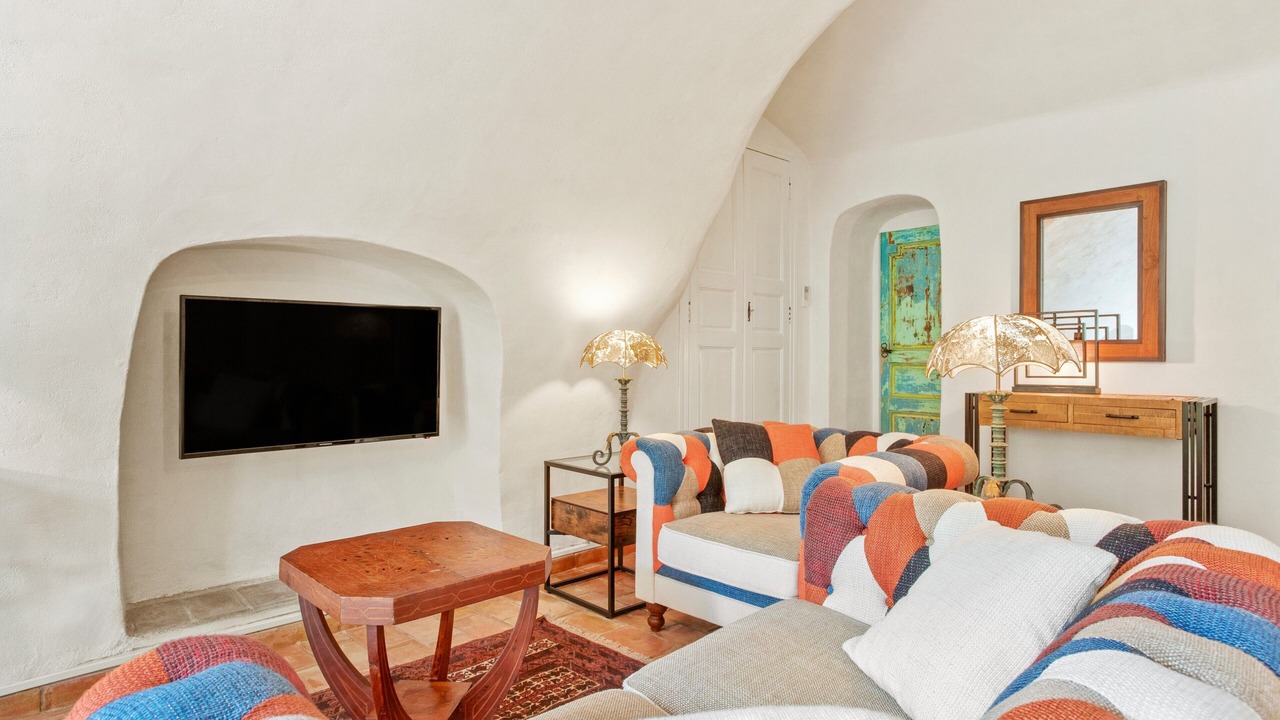 Photo of Livingroom in Meounes-les-Montrieux