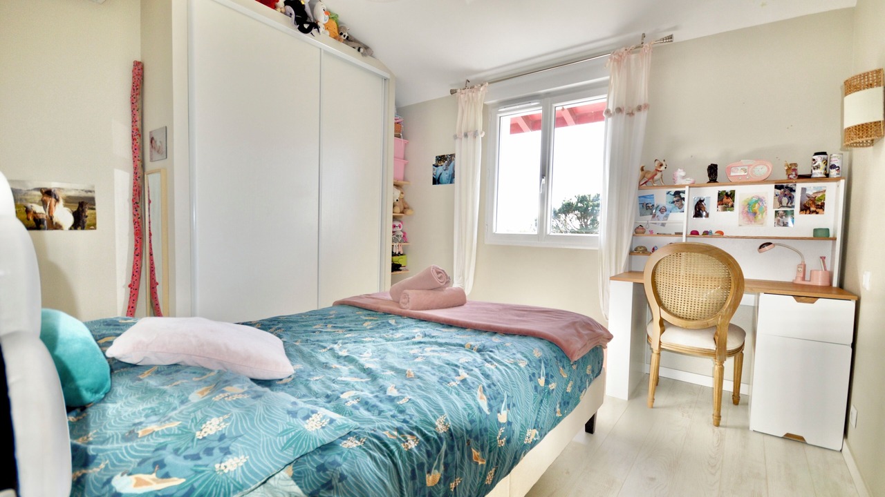 Photo of Bedroom in Arbonne