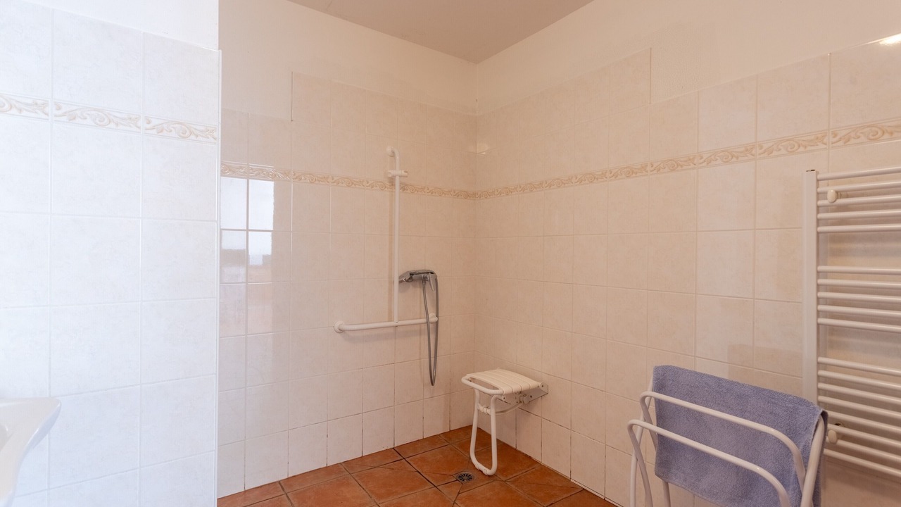 Photo of Bathroom in Esterencuby
