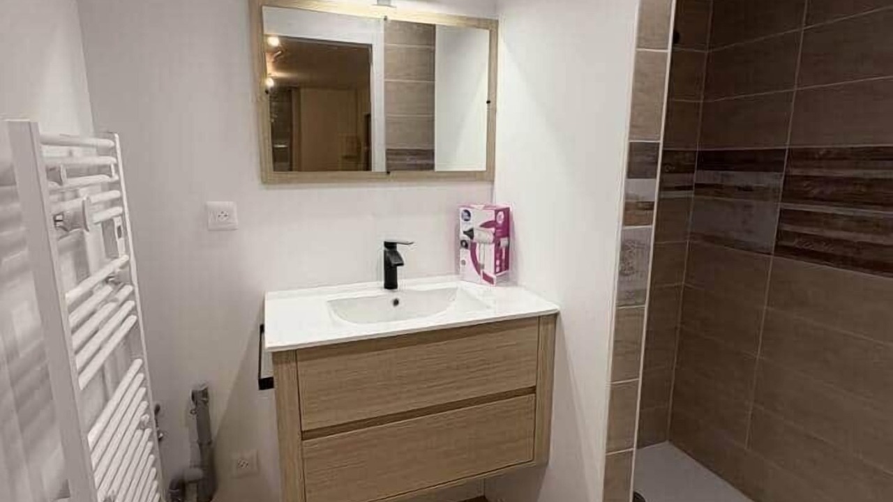 Photo of Bathroom in Challans