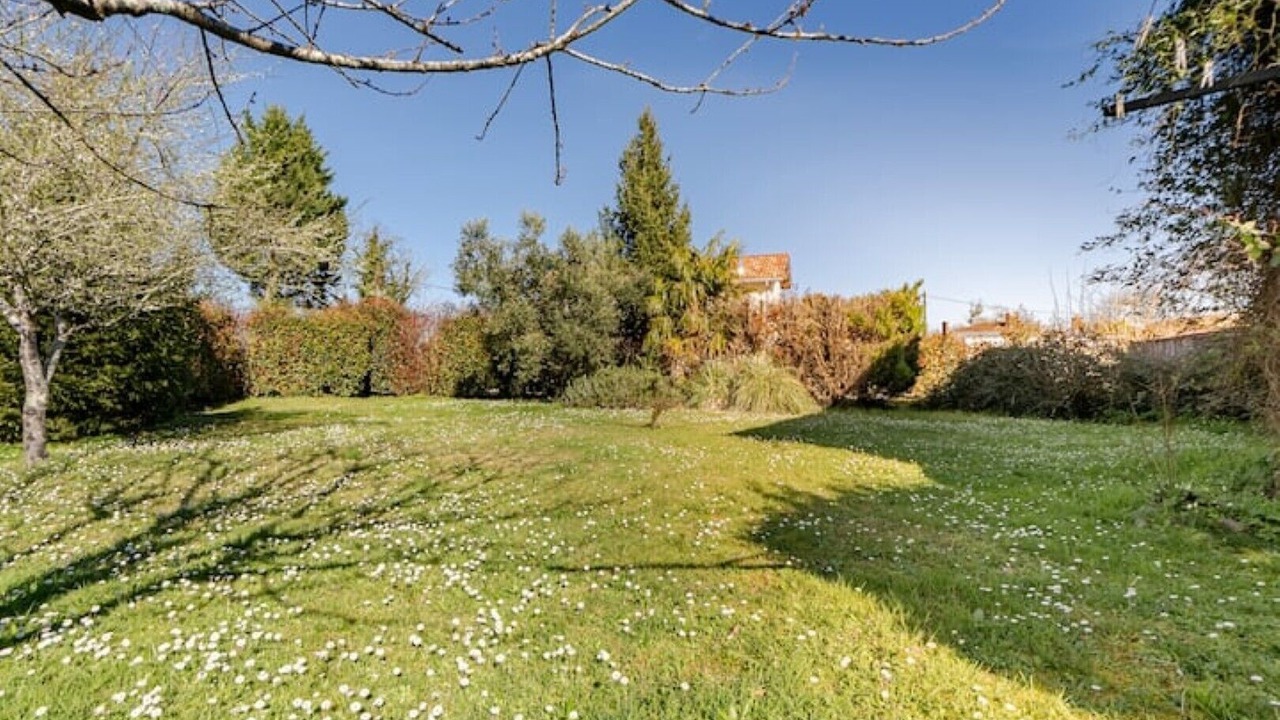 Photo of Outdoor in Auterrive